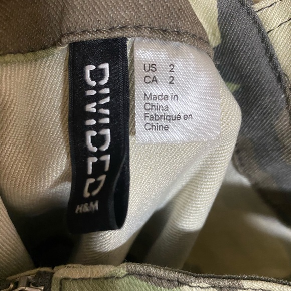 H&M zip up dress - Picture 3 of 3